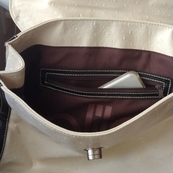 Elite leather ostrich designer Sz 13x10x3. 5 compartments $40 Free Belt or scarf - Picture 5 of 15